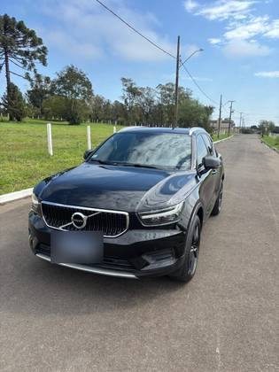 VOLVO XC40 2.0 T4 GASOLINA MOMENTUM GEARTRONIC VOLVO XC40 2.0 T4 GASOLINA MOMENTUM GEARTRONIC